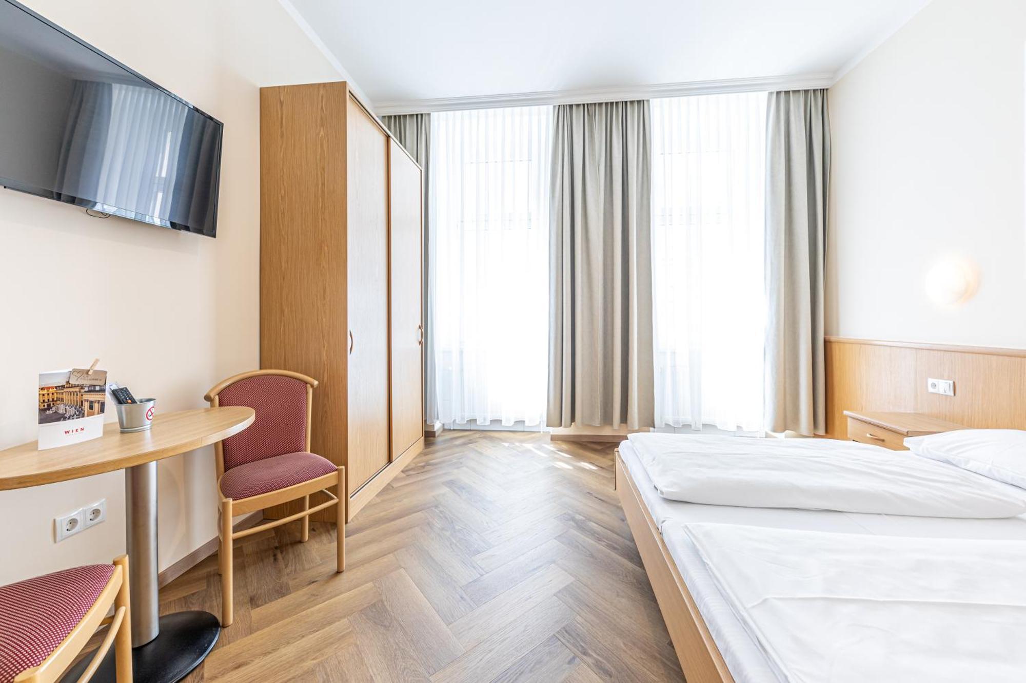 Hotel-Pension Fuenfhaus Wien Eksteriør bilde